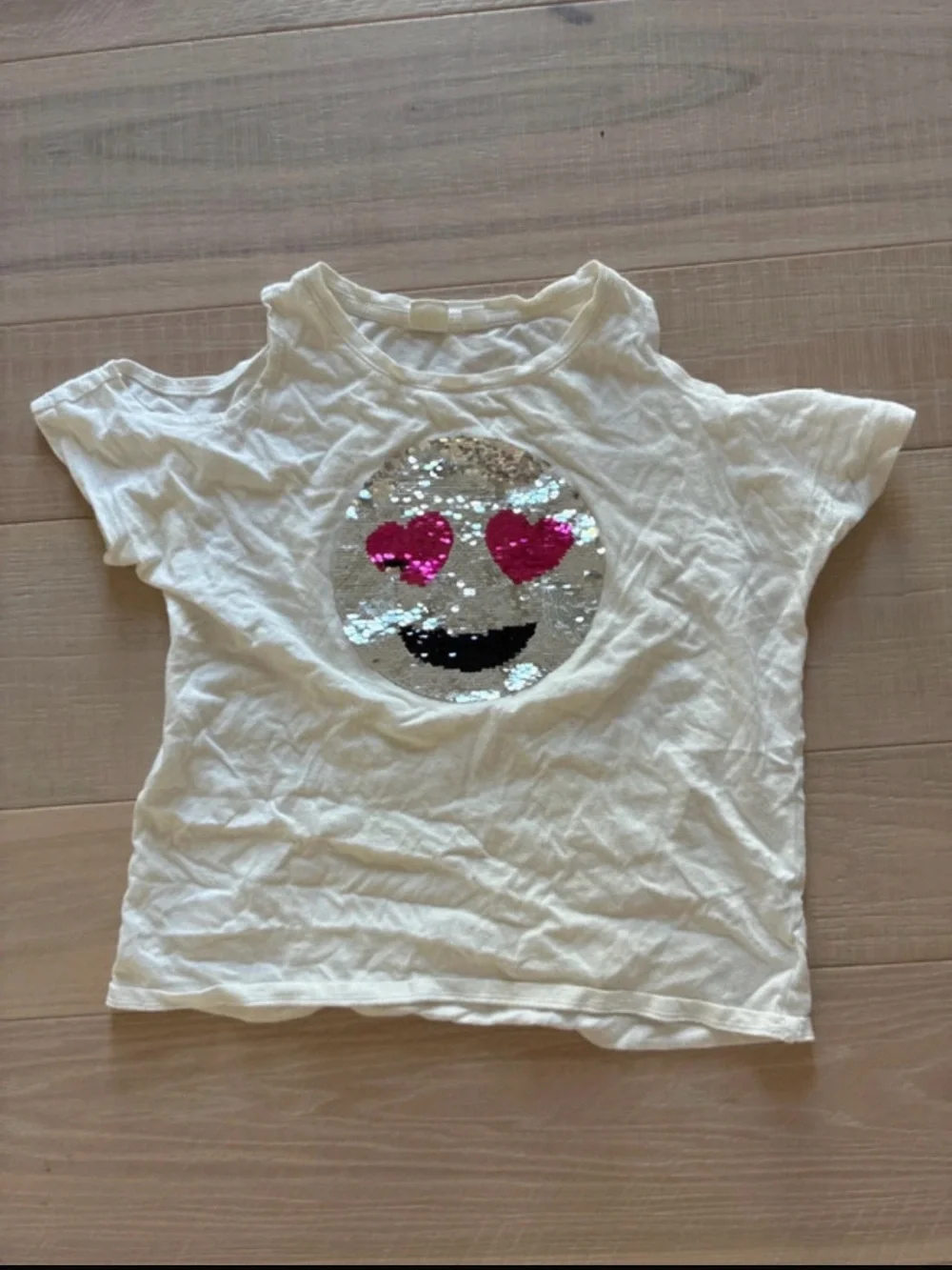 GAP kids Sequin flip Emoji Short Sleeve Tee. Size medium